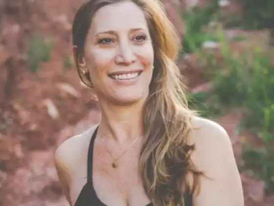 Lara Rosenberg,
瑜伽, 瑜伽
Expert at 帶 30 多個課程的免費大師班採樣器